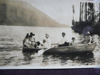 1-te-kinga-ron-abbott-lake-cruises-iveagh-bay